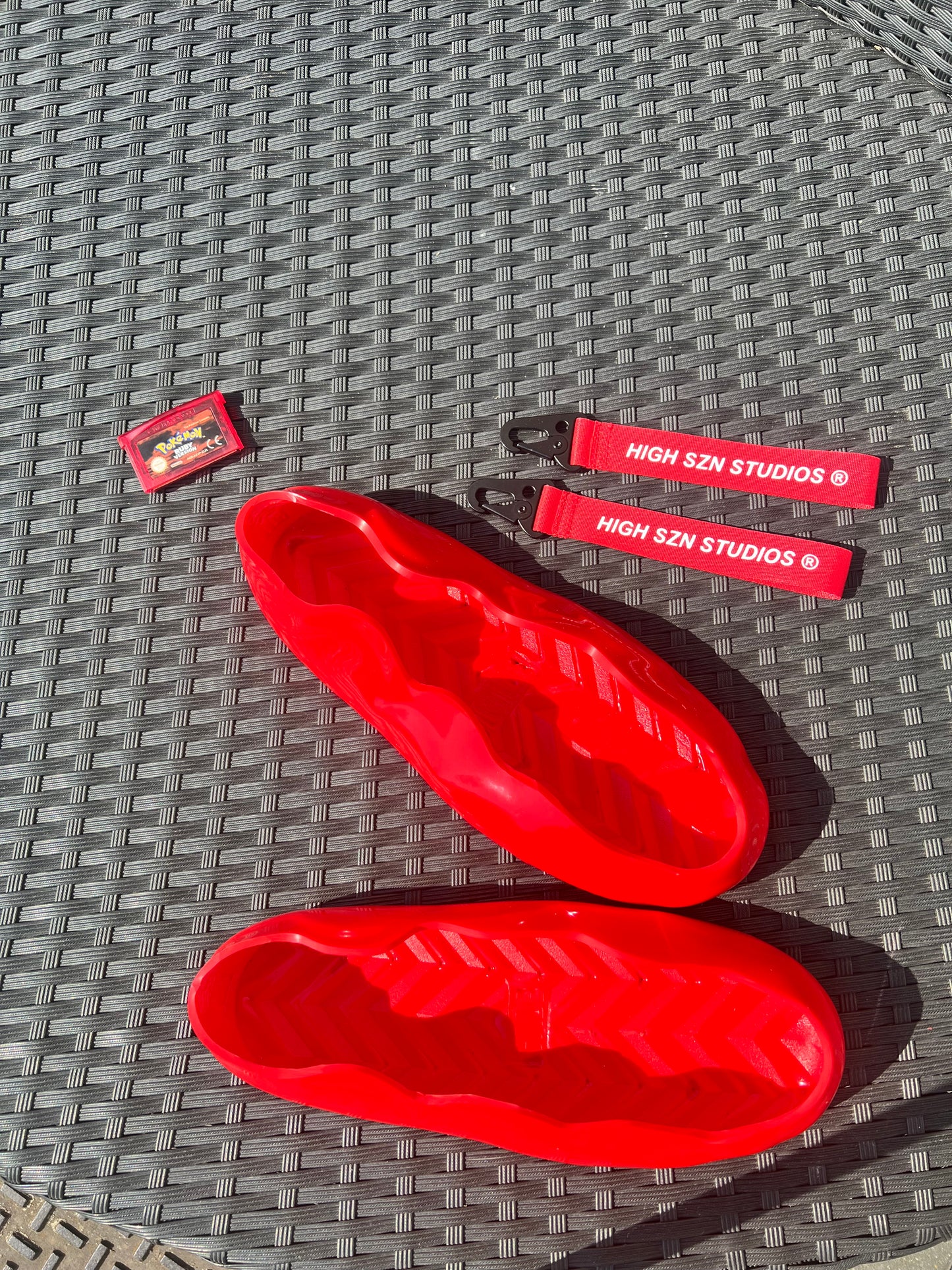 HIGH SZN® KEYRING / RED