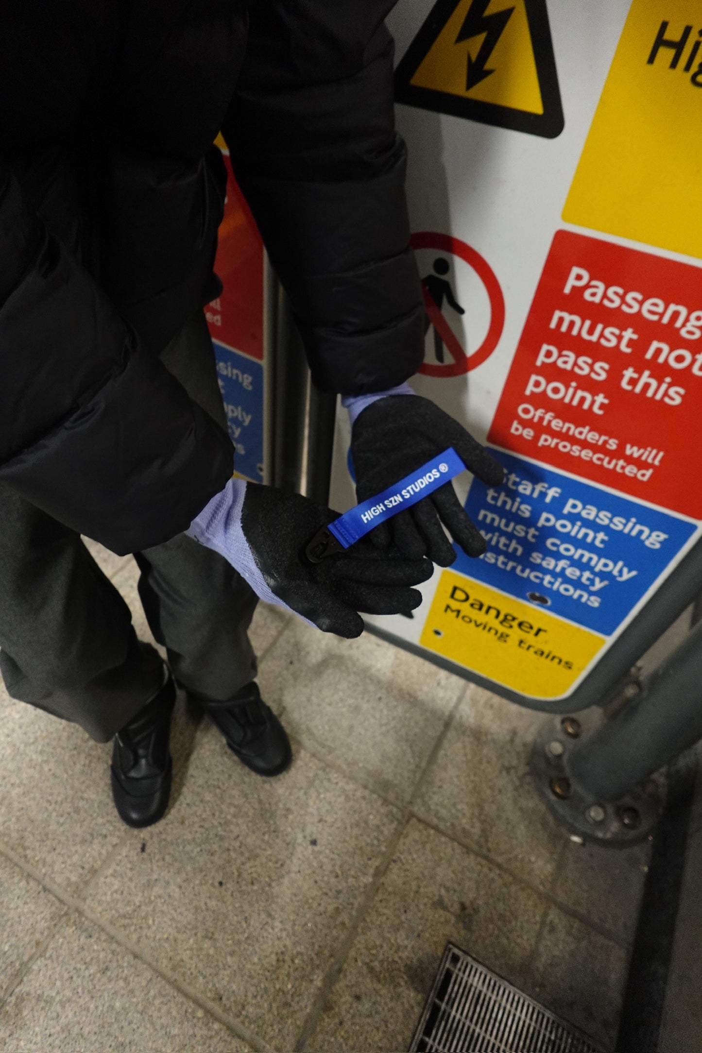 HIGH SZN® ( HAZARD GLOVES ) RAD BLUE