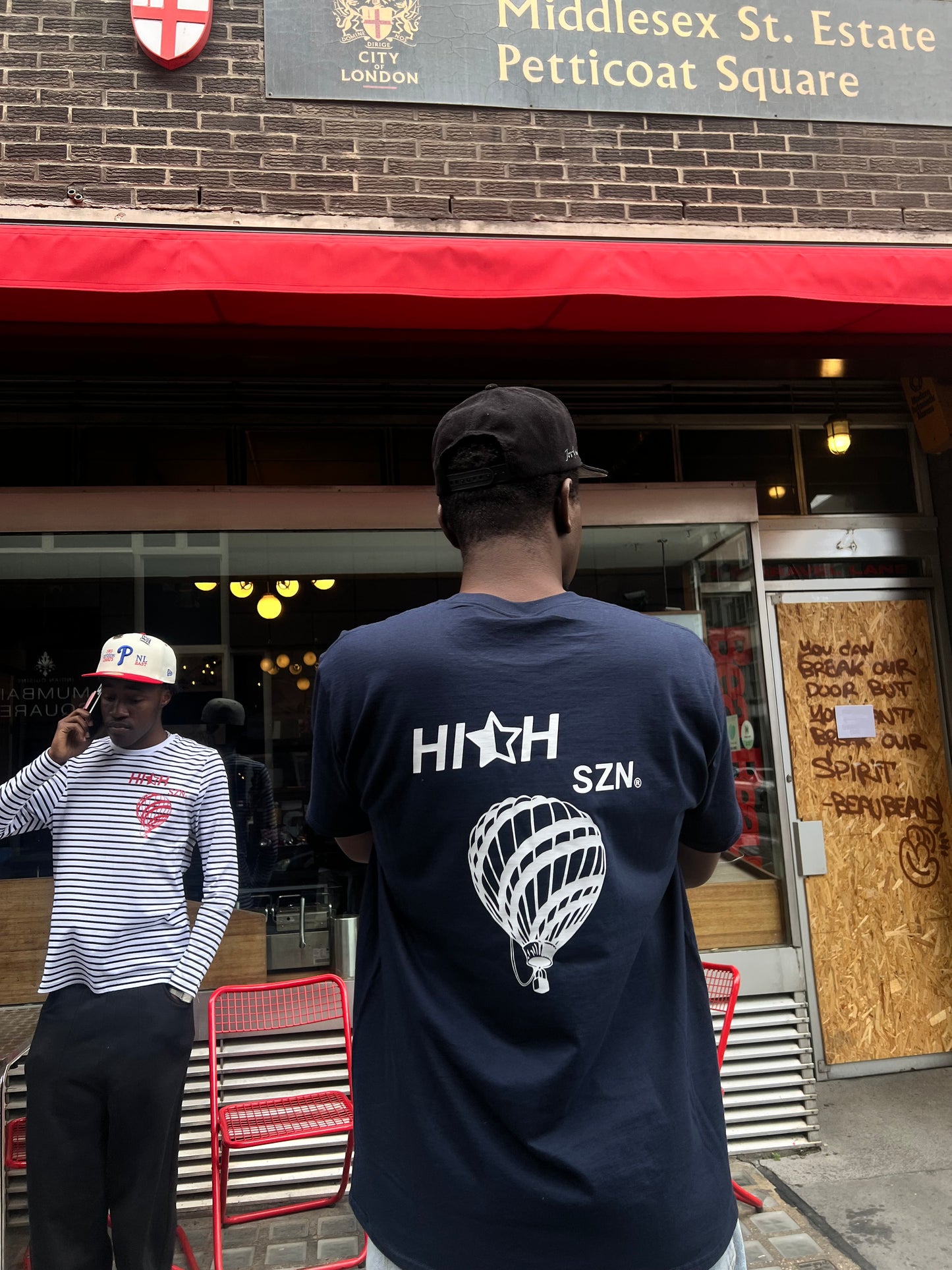 HIGH SZN®  NAVY 1/2 STAR BALLON T- SHIRT (RETRO)